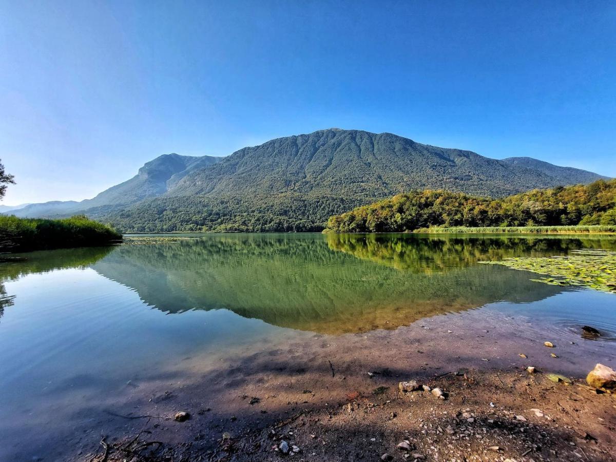 Villaggio Turistico Il Lago Dorato Carlazzo Ngoại thất bức ảnh